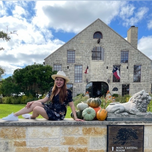 Hi Welcome /// Hola - Picture 2 of 16